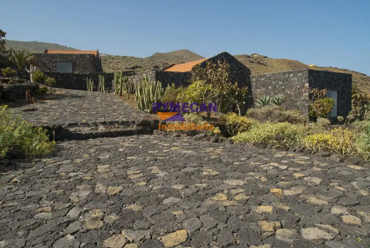Vista exterior de Edifici en venda en Valverde (Santa Cruz de Tenerife)