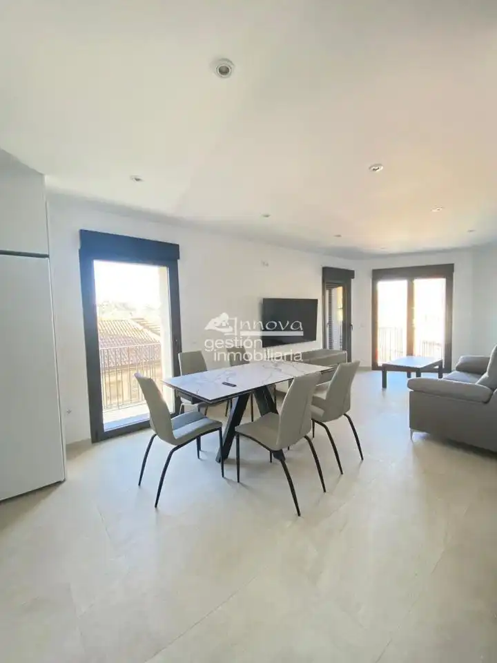Sala d'estar de Casa o xalet de lloguer en Segovia amb Calefacció, Terrassa i Moblat