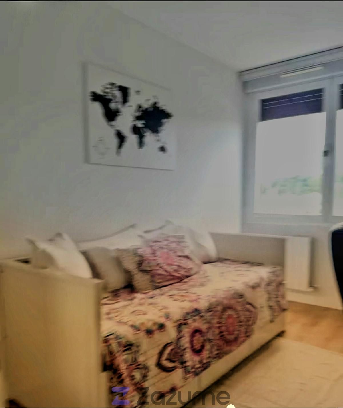 Dormitori de Apartament de lloguer en Bilbao  amb Calefacció, Terrassa i Moblat