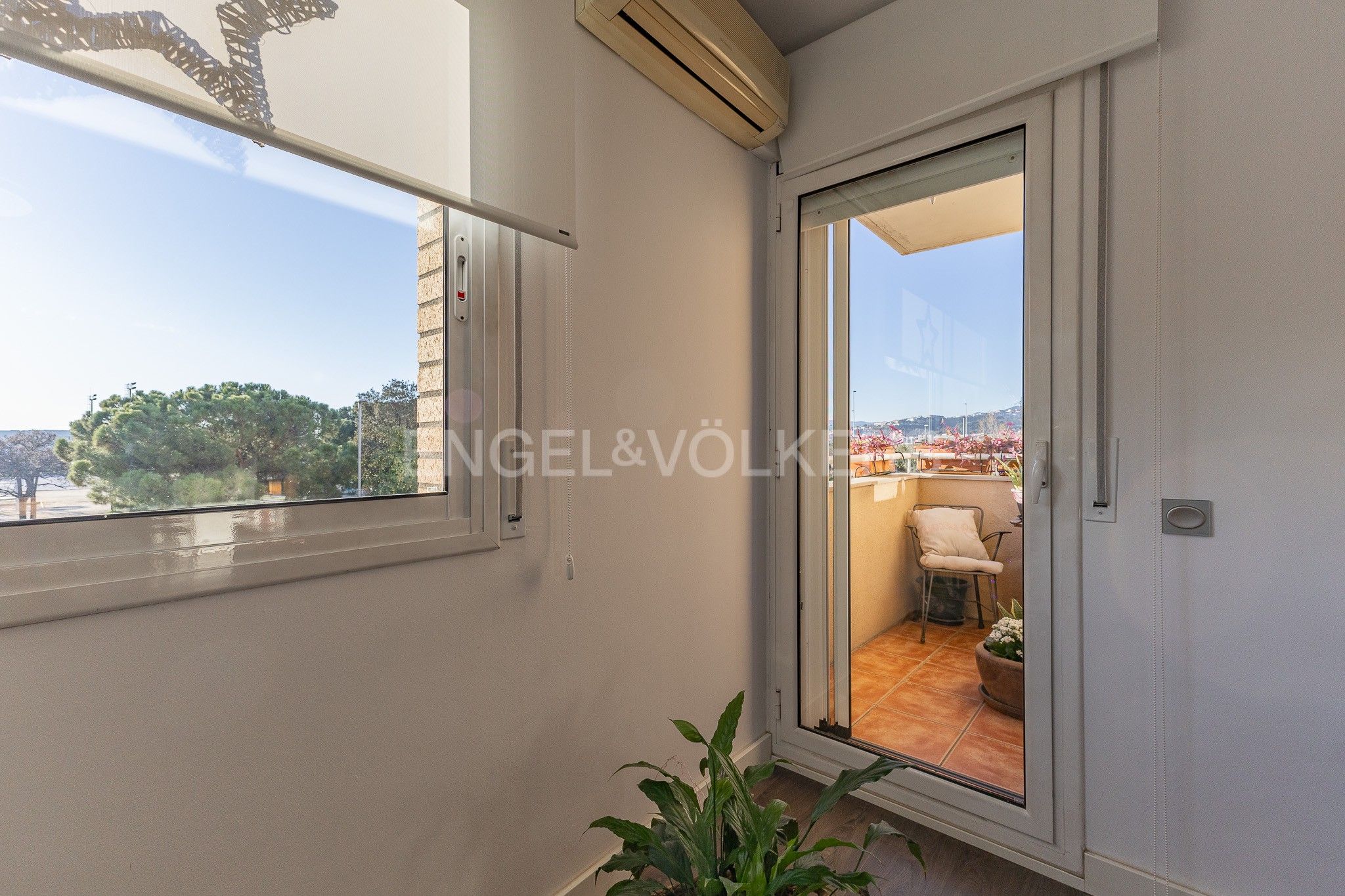 Balcony of Apartment for sale in Molins de Rei  with Air Conditioner, Heating and Parquet flooring