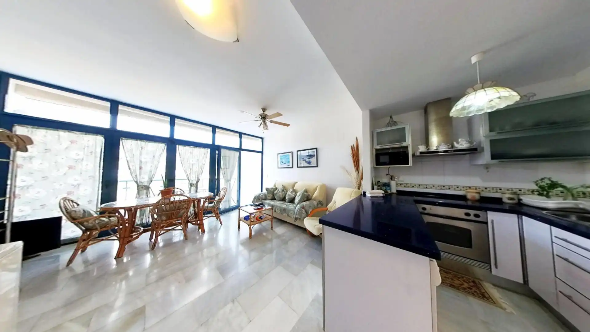 Sala d'estar de Apartament en venda en Gualchos amb Aire condicionat, Calefacció i Terrassa