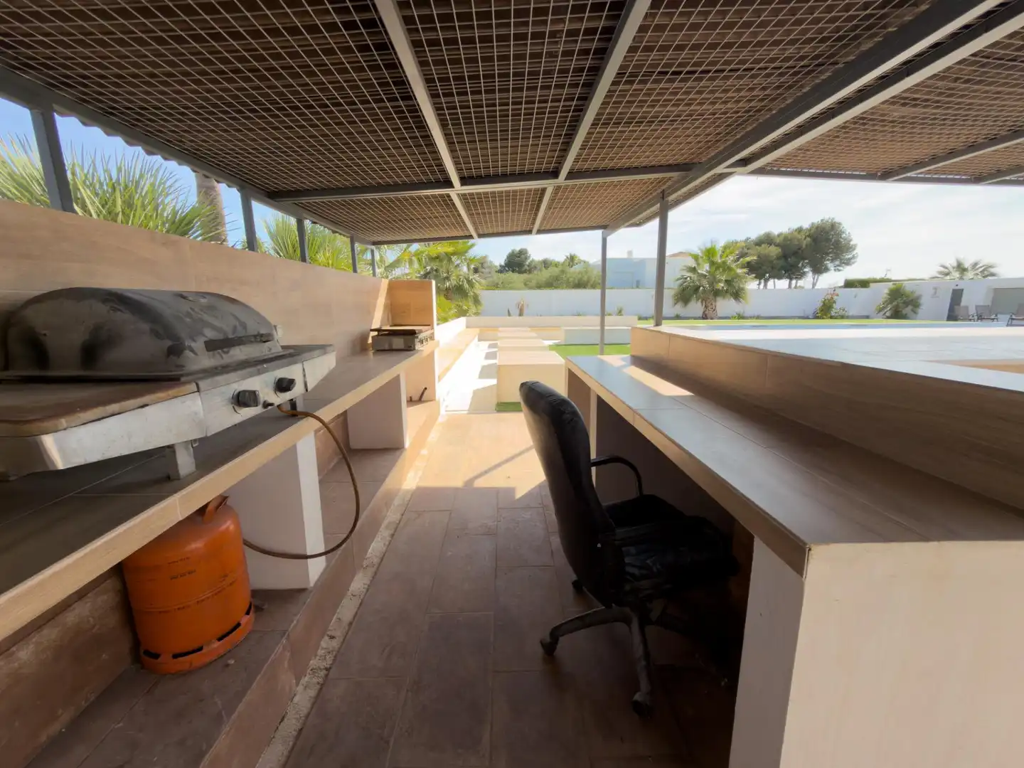 Terrassa de Casa o xalet en venda en Los Montesinos amb Aire condicionat, Calefacció i Jardí privat