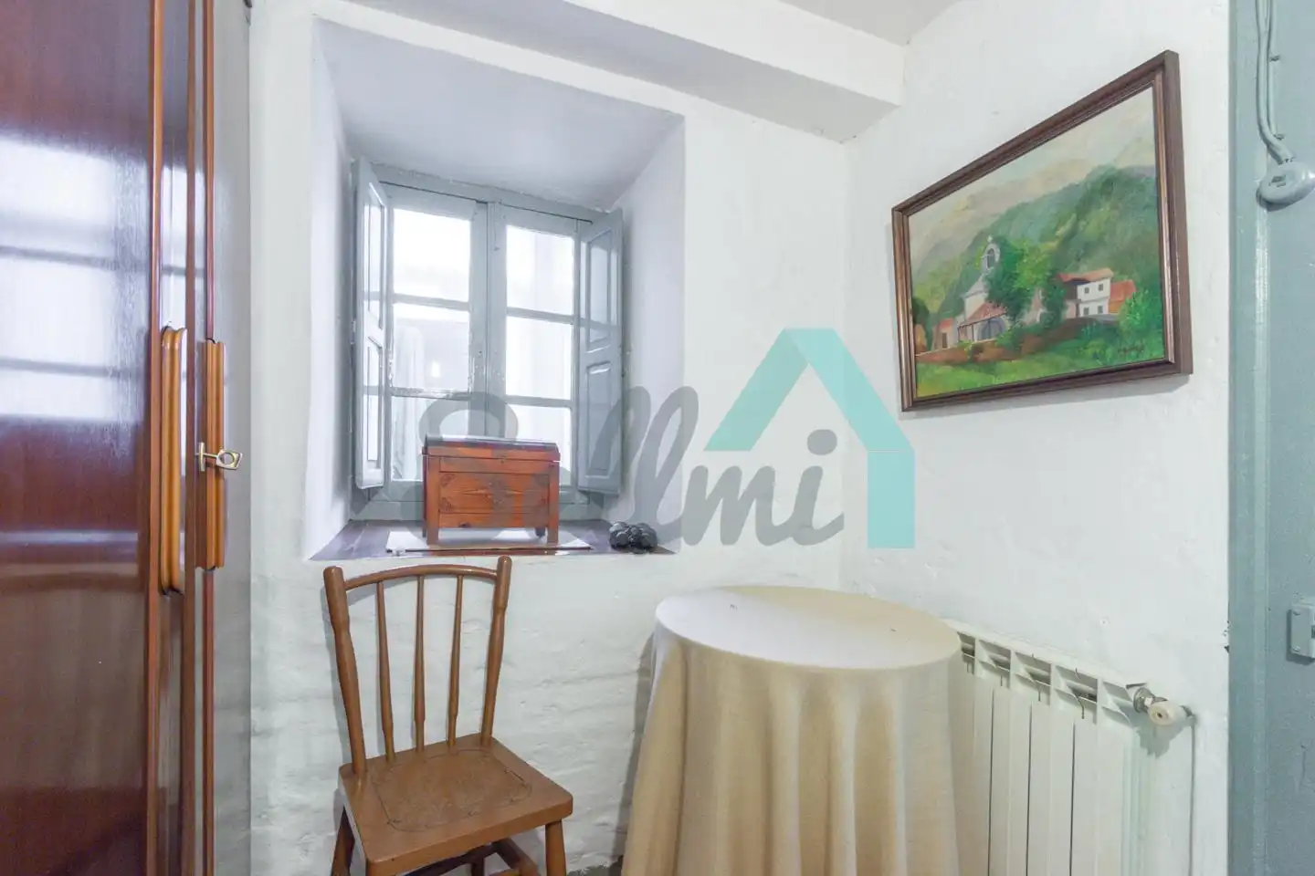 Habitación de Casa adosada en venta en Quirós con Calefacción y Trastero