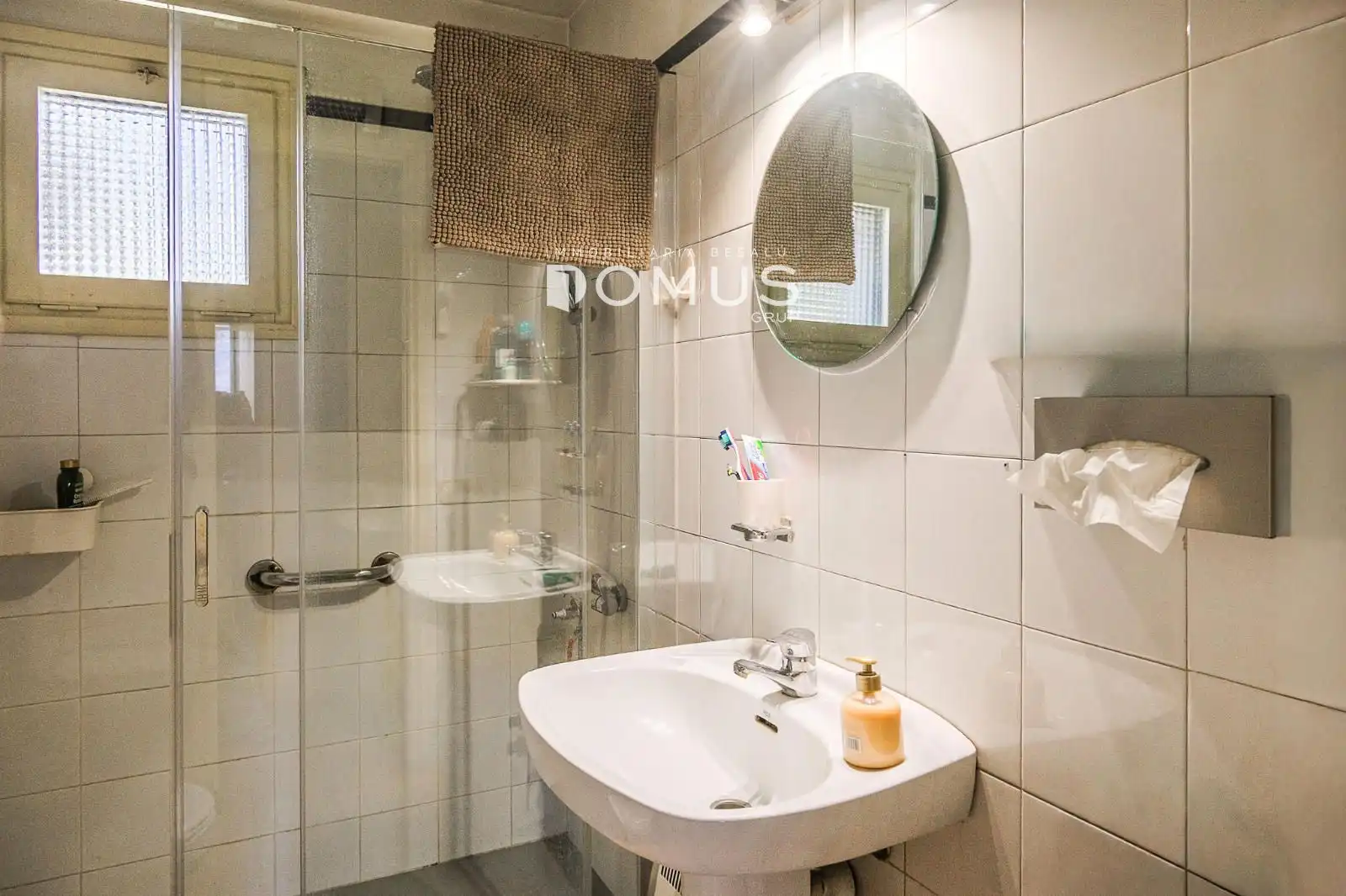 Baño de Finca rústica en venta en Besalú con Jardín privado