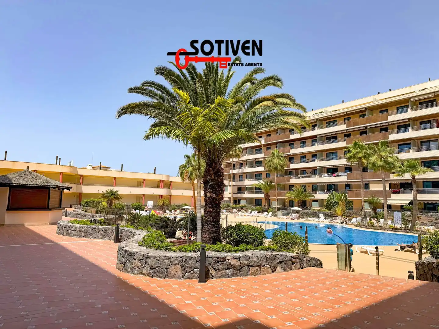 Vista exterior de Apartamento de alquiler en Santiago del Teide con Terraza y Piscina comunitaria