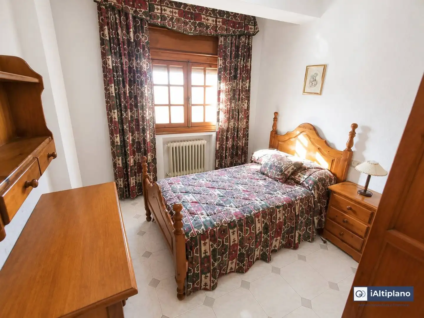 Habitación de Piso en venta en Baza con Calefacción, Terraza y Trastero