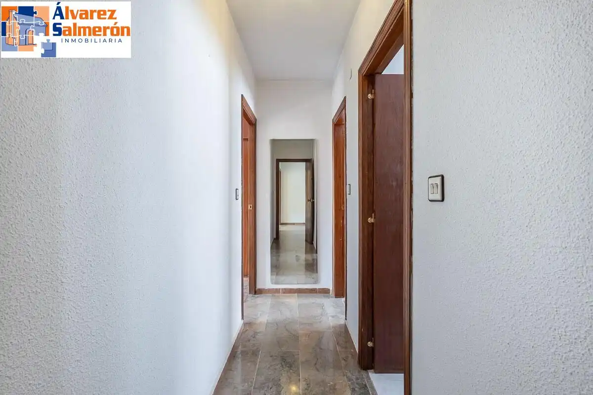 Flat for sale in Granada  with Heating and Terrace