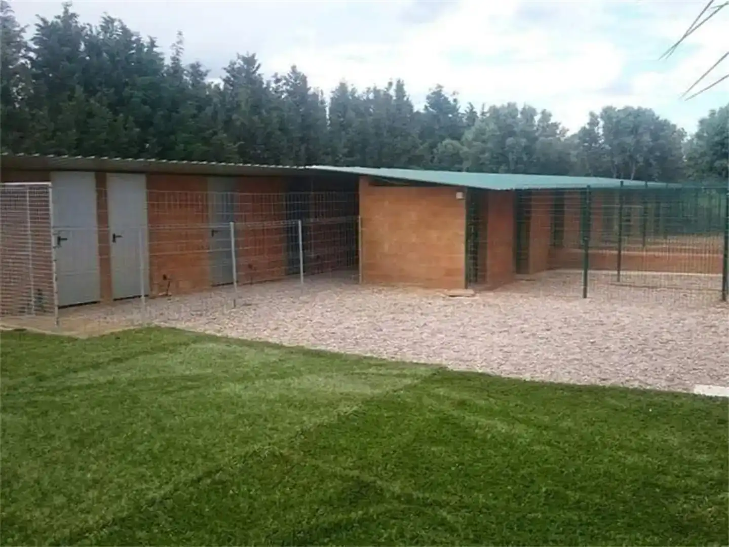 Vista exterior de Terreno industrial en venta en Pinseque