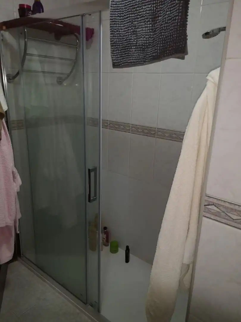 Bany de Pis de lloguer en Granada amb Aire condicionat, Calefacció i Parquet