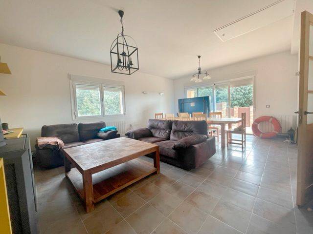 Casa-chalet en Venta en Calle Colinas en Maello