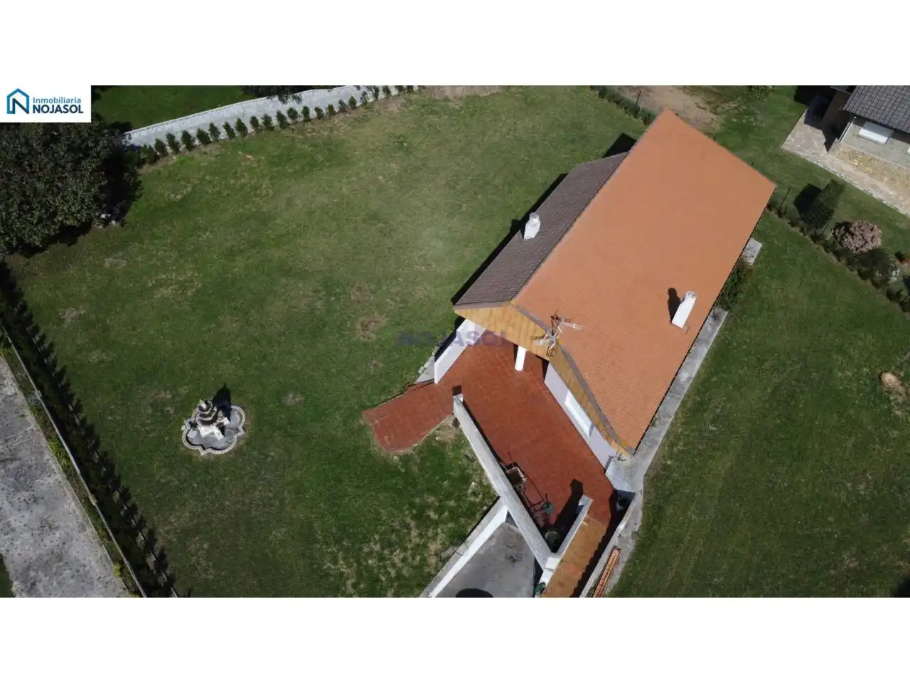 Vista exterior de Casa o xalet en venda en Bareyo amb Calefacció, Jardí privat i Terrassa