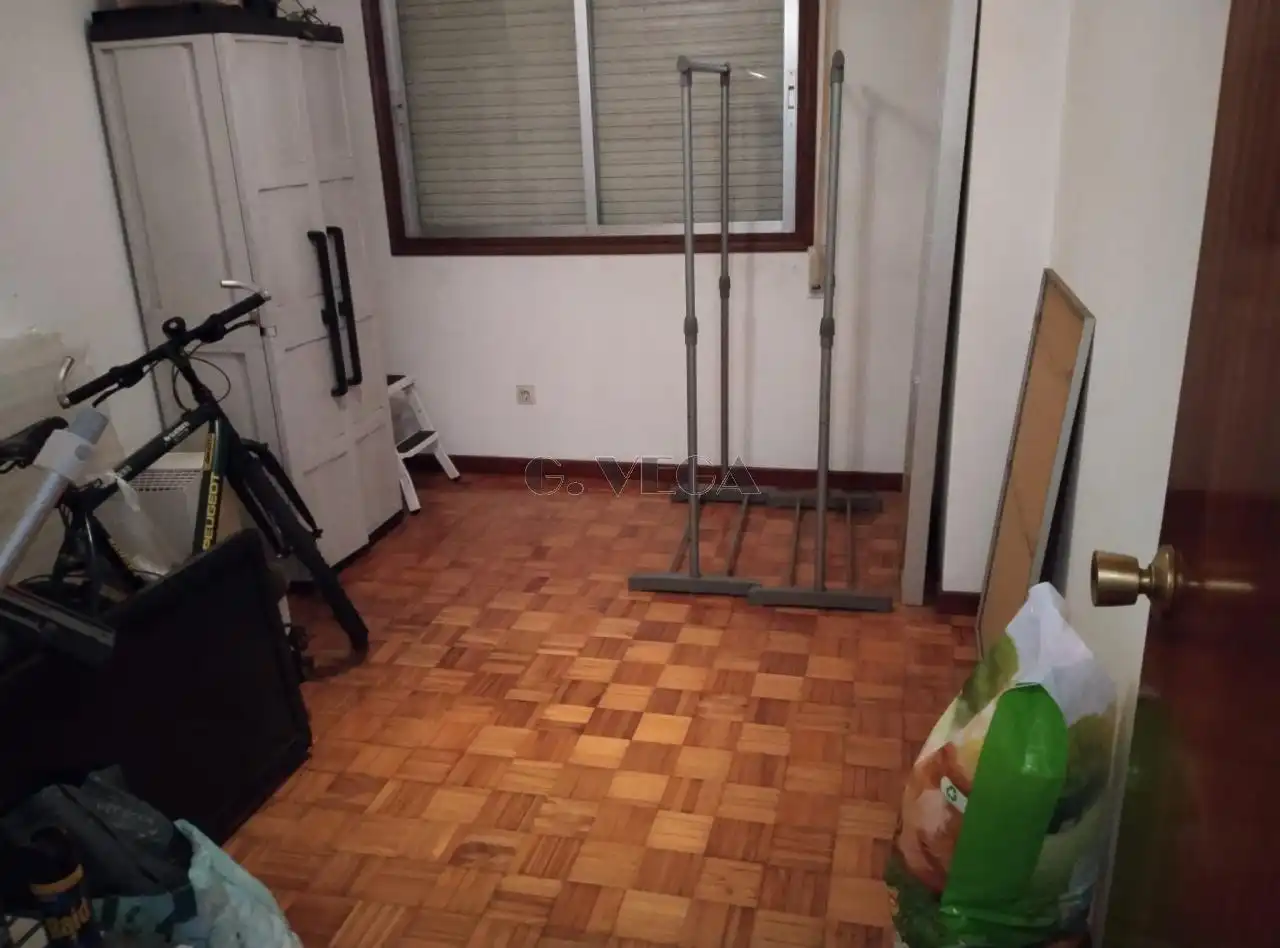 Pis en venda en Vigo  amb Parquet i Traster