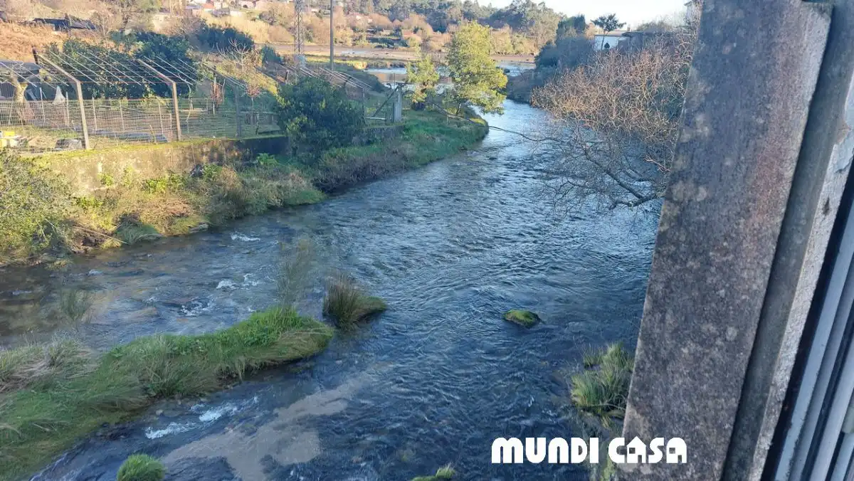 Vista exterior de Casa o xalet en venda en Boiro