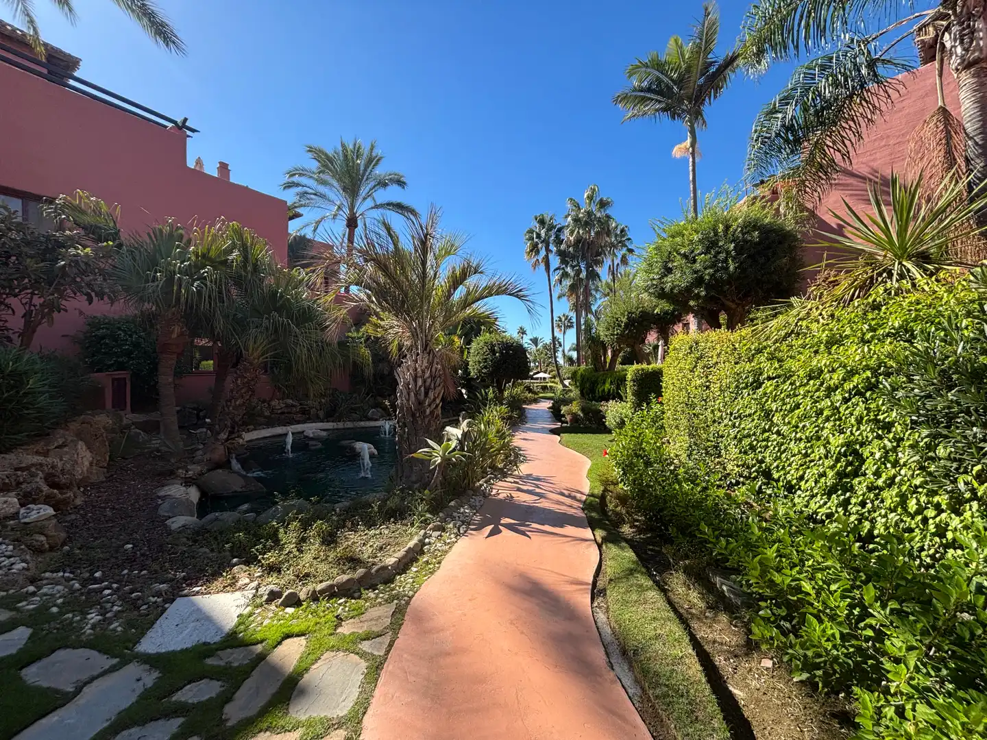 Piso en venta en Urbanizacion Menara Beach, 8, Guadalmansa