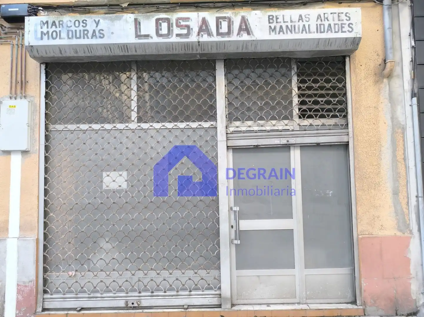 Vista exterior de Local de alquiler en Gijón 