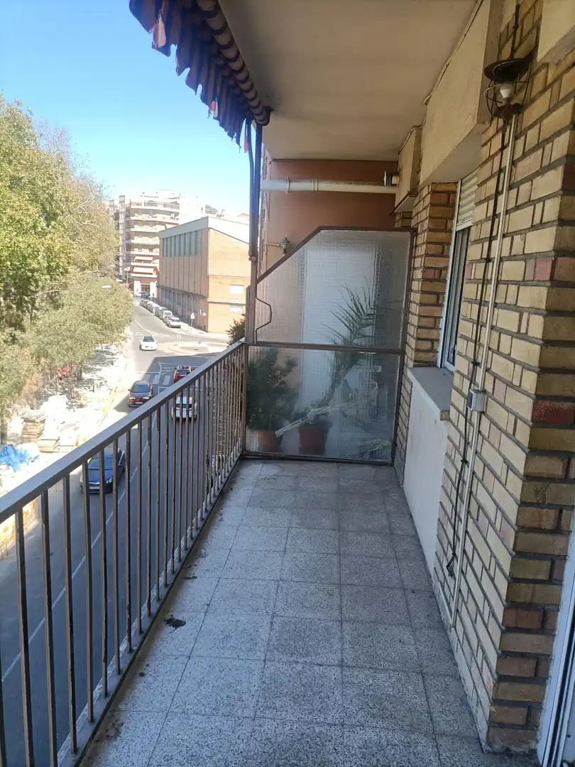 Piso con terraza en venta en Instituts - Universitat, imagen 17