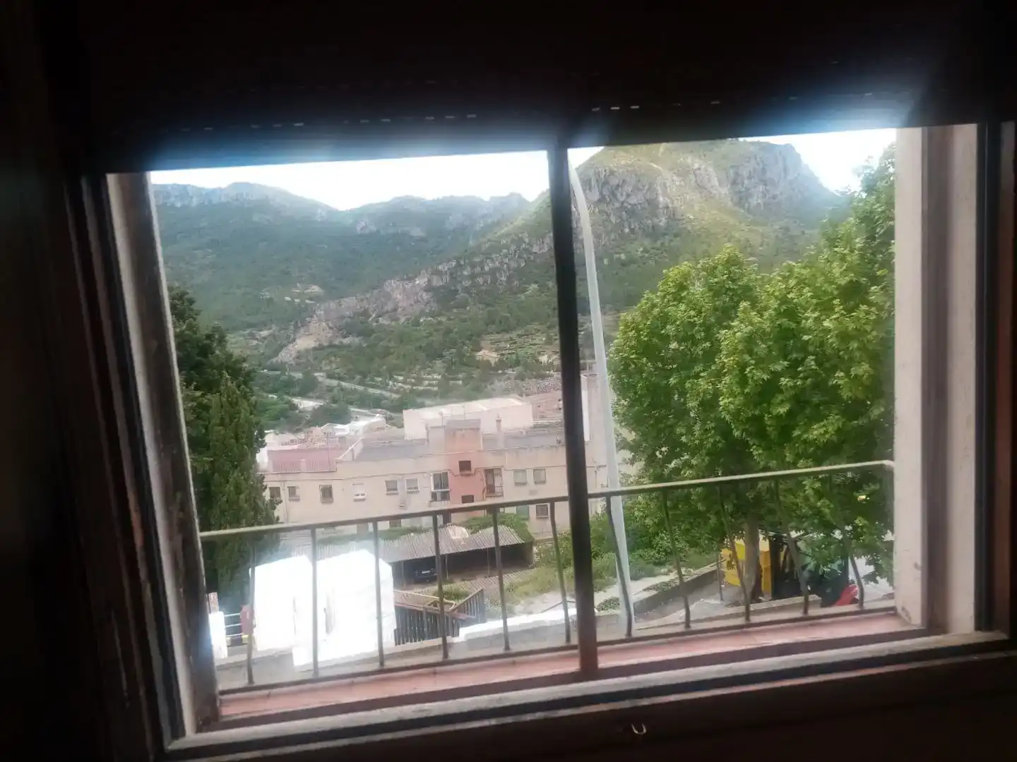 Vista exterior de Casa adosada en venda en La Riba amb Traster