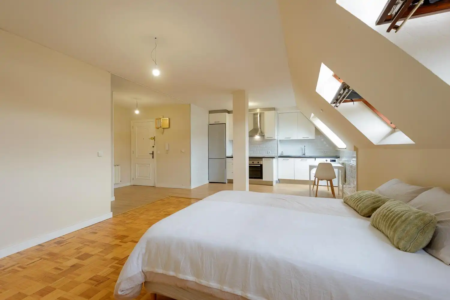 Habitación de Ático en venta en Siero con Calefacción y Trastero