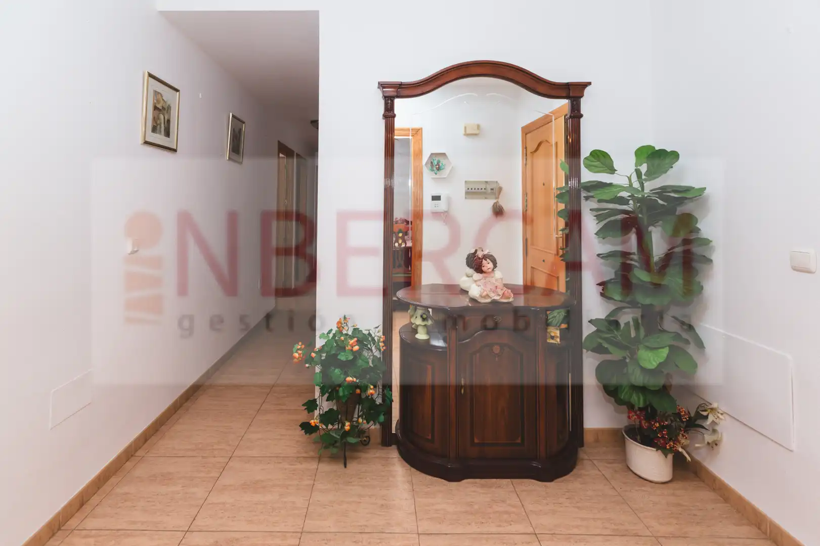 Wohnung zum Verkauf in El Ejido mit Klimaanlage, Terrasse und Möbliert