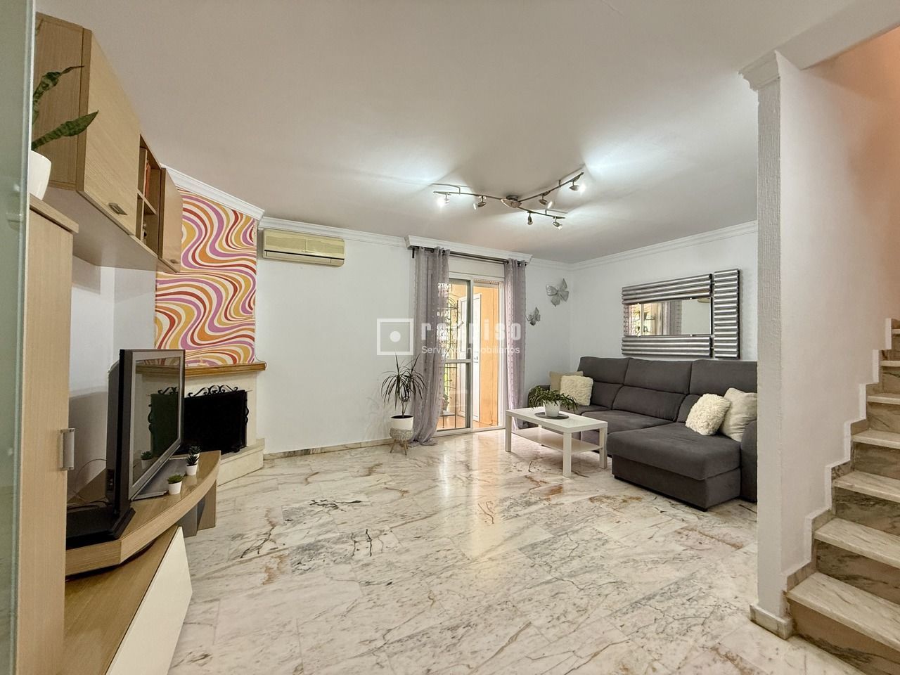 Living room of Duplex for sale in Alhaurín de la Torre  with Terrace, Storage room and Swimming Pool