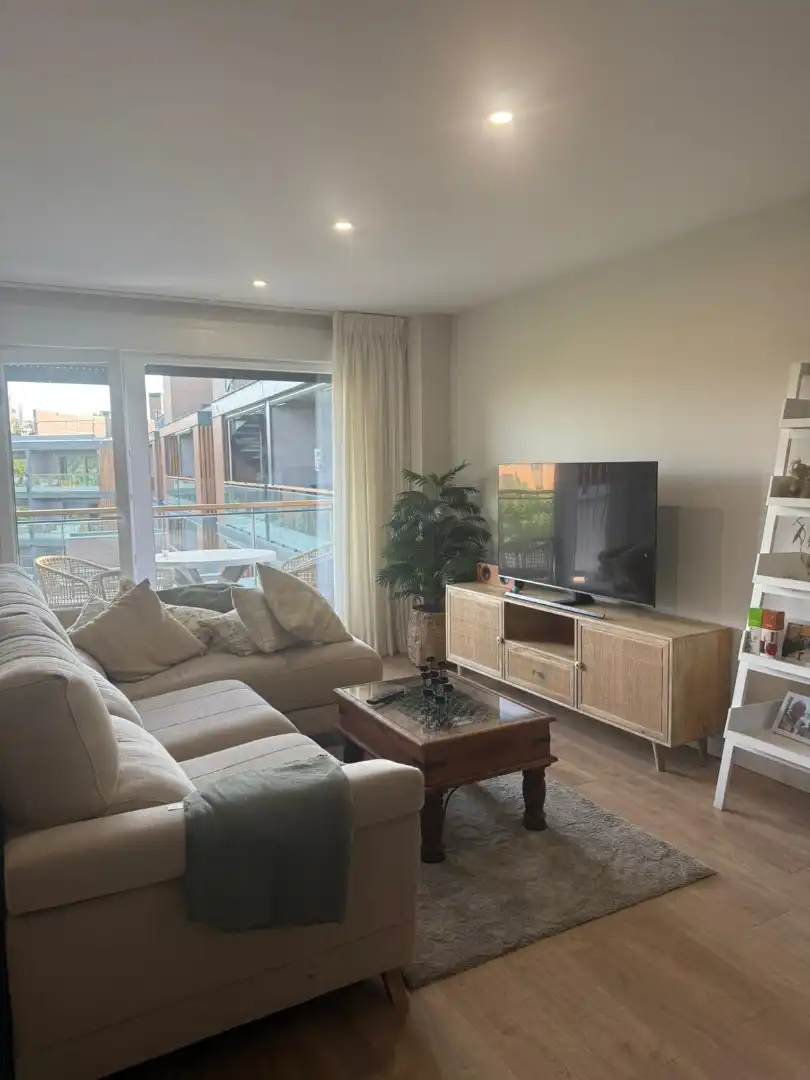 Sala de estar de Ático en venta en Valladolid con Calefacción, Parquet y Terraza
