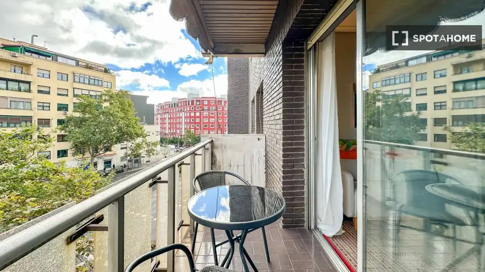 Terraza de Estudio para compartir en Madrid con Aire acondicionado, Calefacción y Terraza