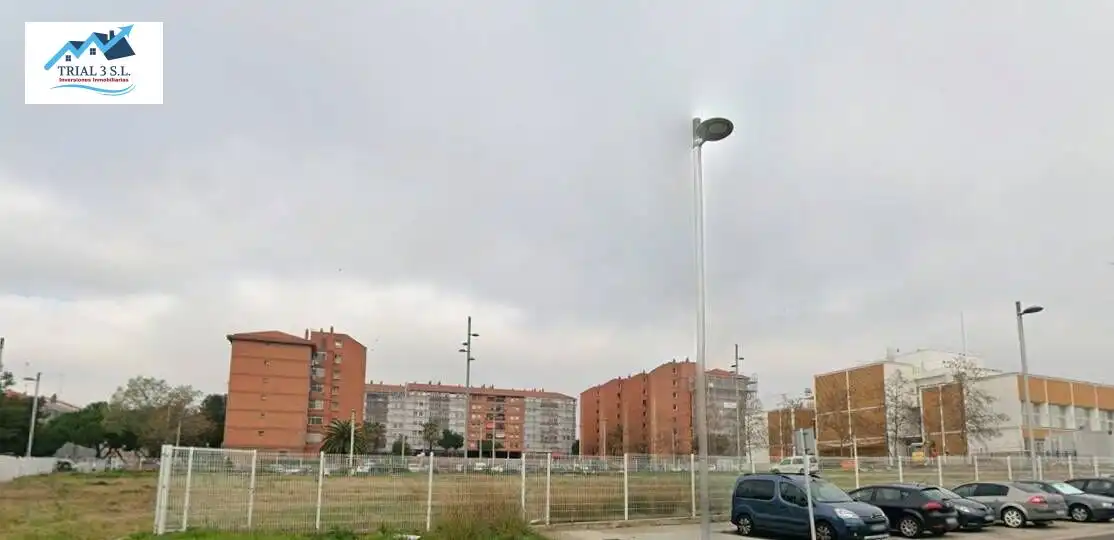 Flat with lift for sale in RIU LLOBREGAT, imagen 2