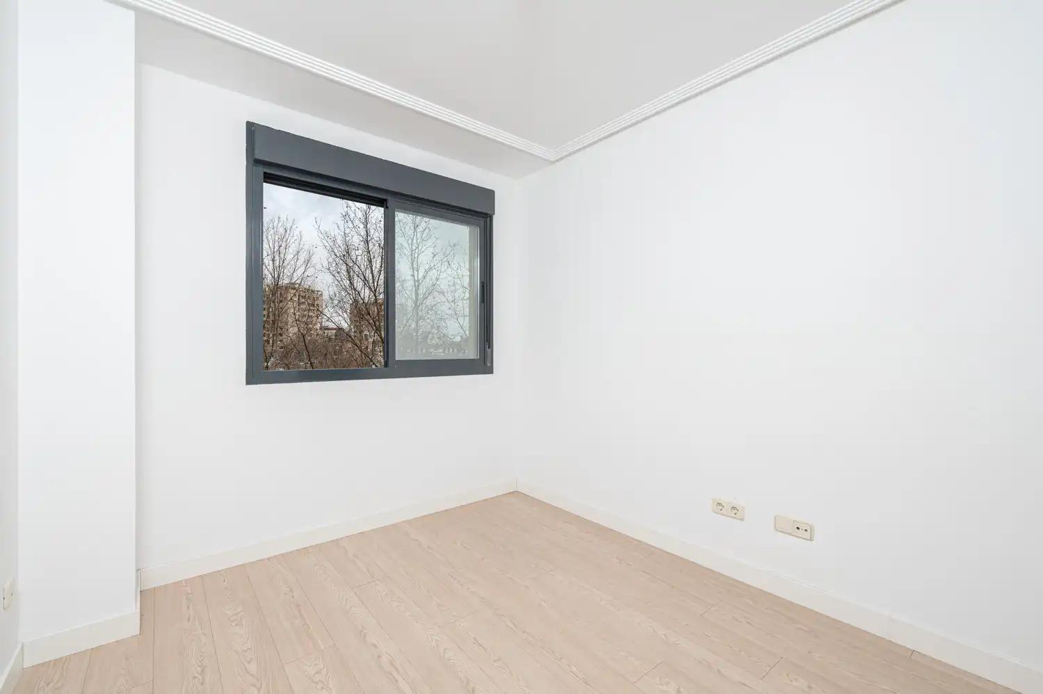 Habitación de Piso en venta en Madrid con Trastero