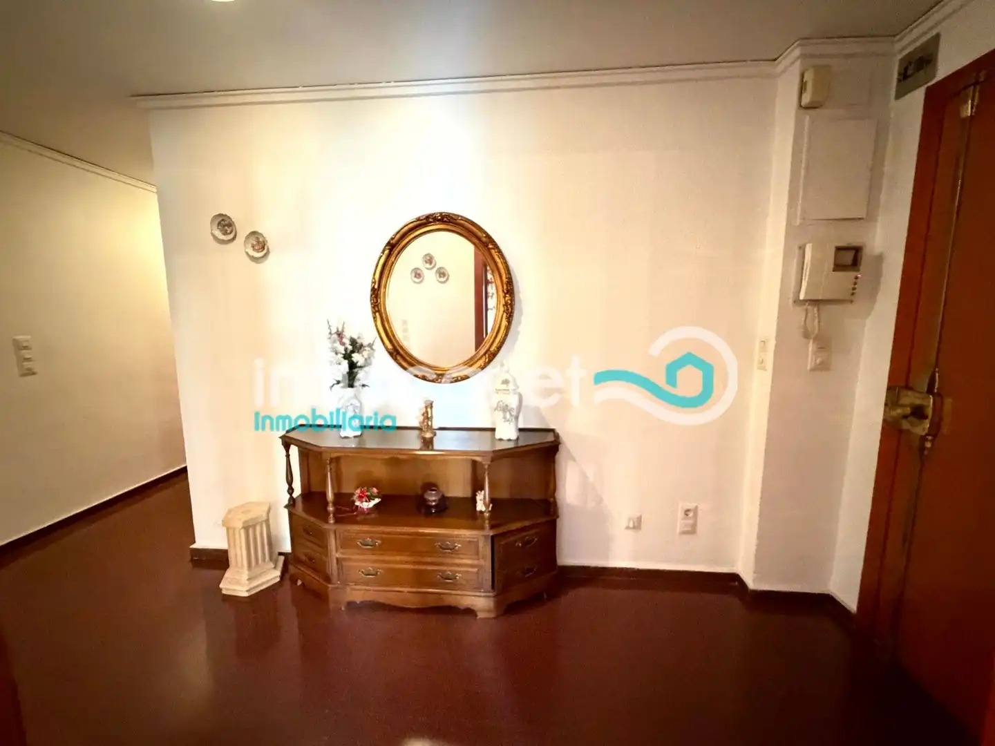 Apartamento en venta en Oliva con Balcón