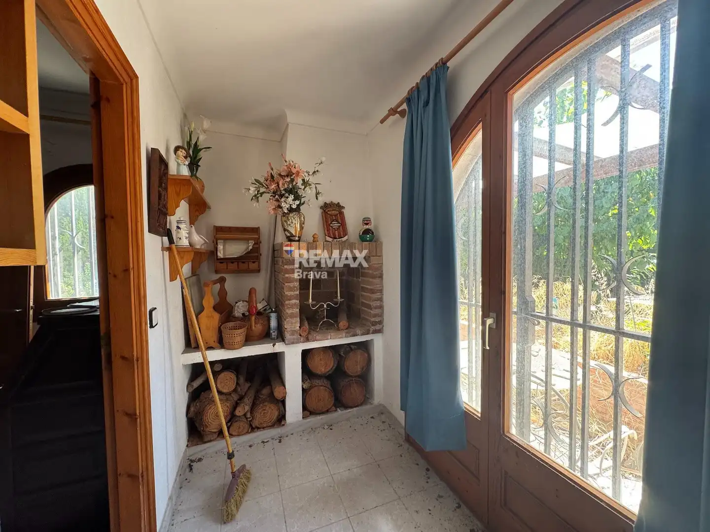 Houses for sale in Roses  with Terrace and Swimming Pool