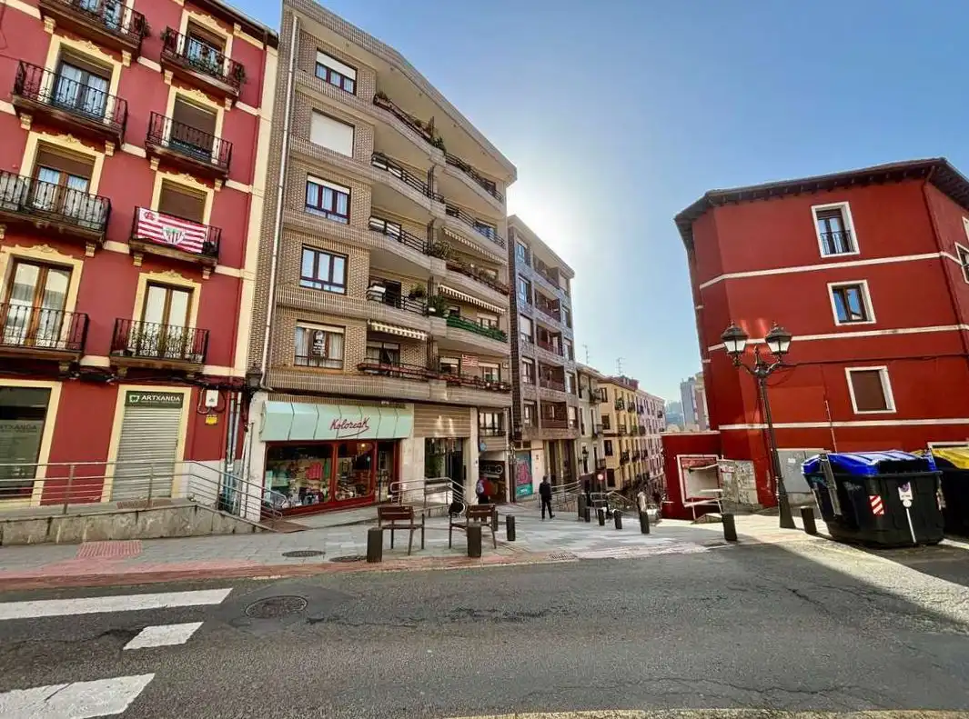 Flat for sale in Uribarri Kalea, Barrio de Uribarri