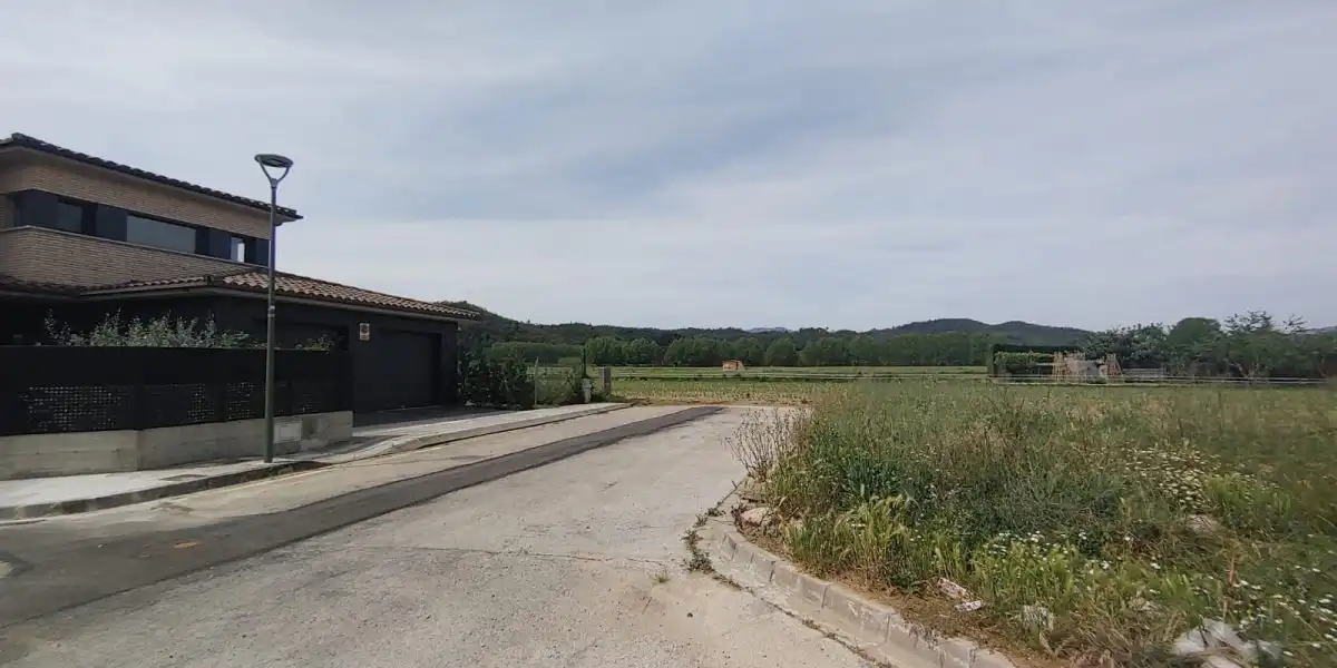 Terreny residencial en venda a Bescanó, imagen 5