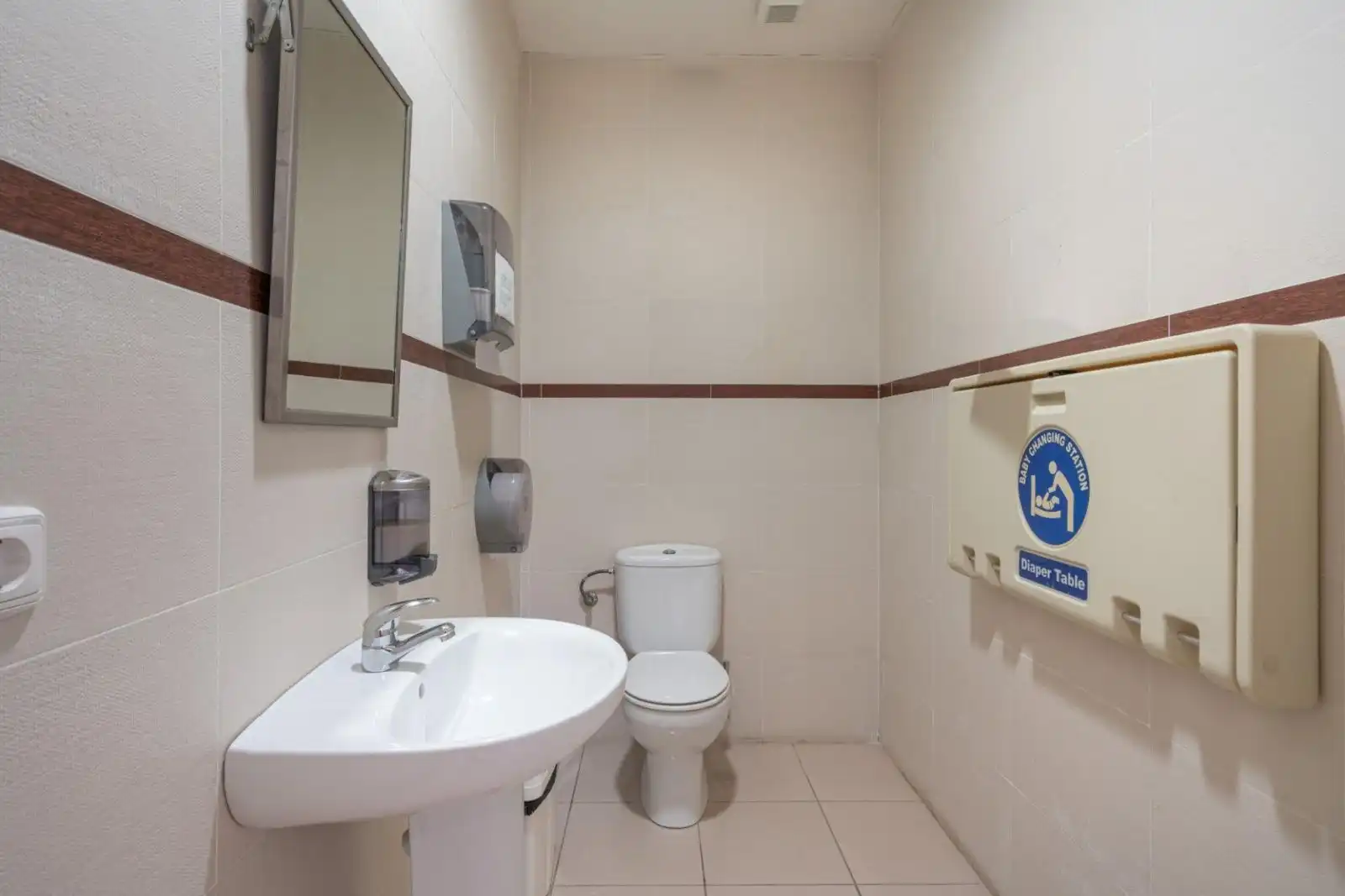 Badezimmer von Gebäude zur Miete in Vera