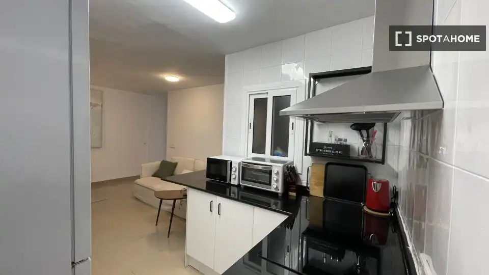 Cocina de Piso para compartir en Cerdanyola del Vallès con Aire acondicionado, Calefacción y Terraza