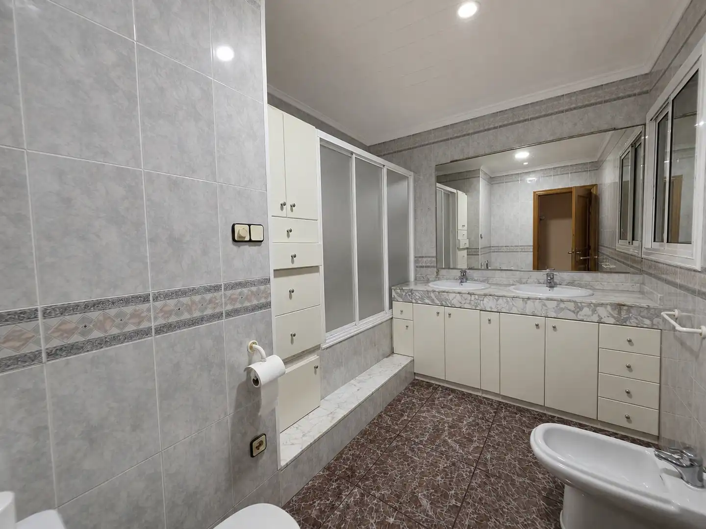 Bathroom of Flat for sale in Sabadell  with Heating, Furnished and Oven