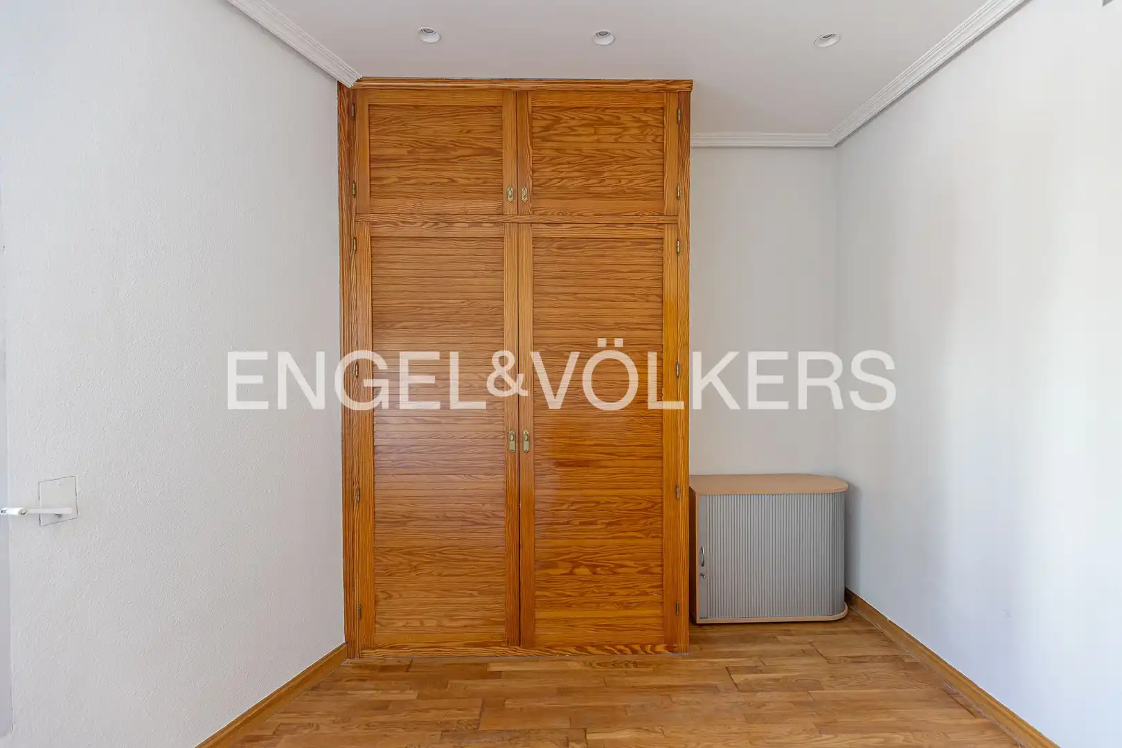 Flat for rent in Madrid  with Heating