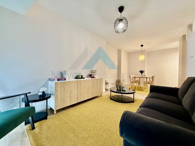 Living room of Flat for sale in Alcalá de Henares  with Air Conditioner, Heating and Parquet flooring