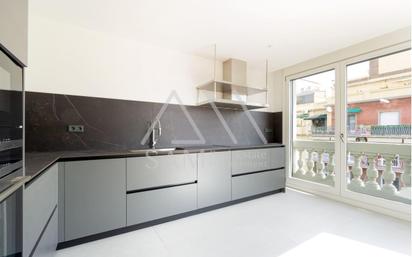 Kitchen of Attic for sale in  Barcelona Capital  with Air Conditioner, Terrace and Balcony