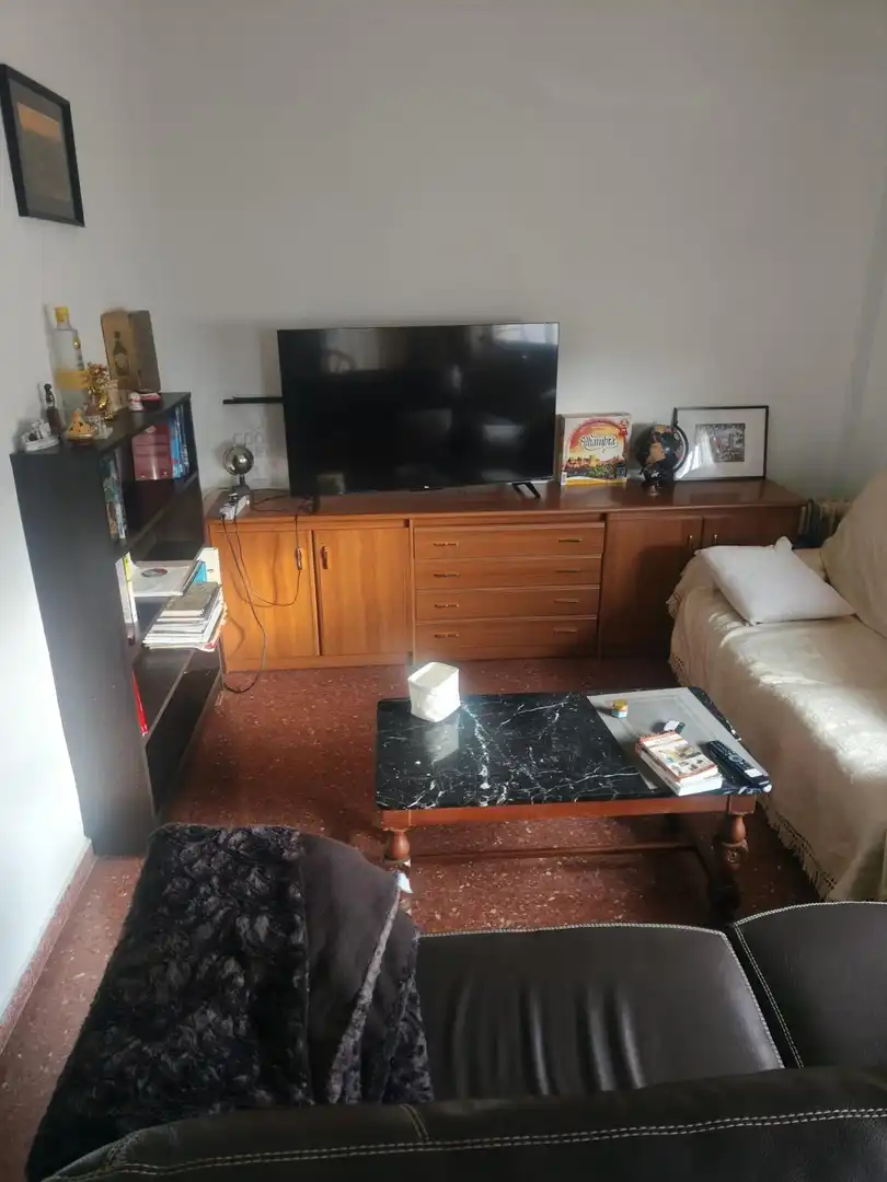Sala d'estar de Pis de lloguer en Granada amb Aire condicionat i Moblat