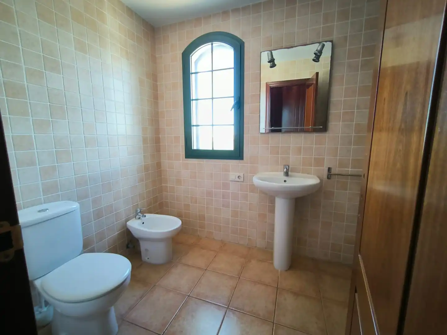 Bany de Casa o xalet en venda en Agaete amb Jardí privat, Terrassa i Moblat