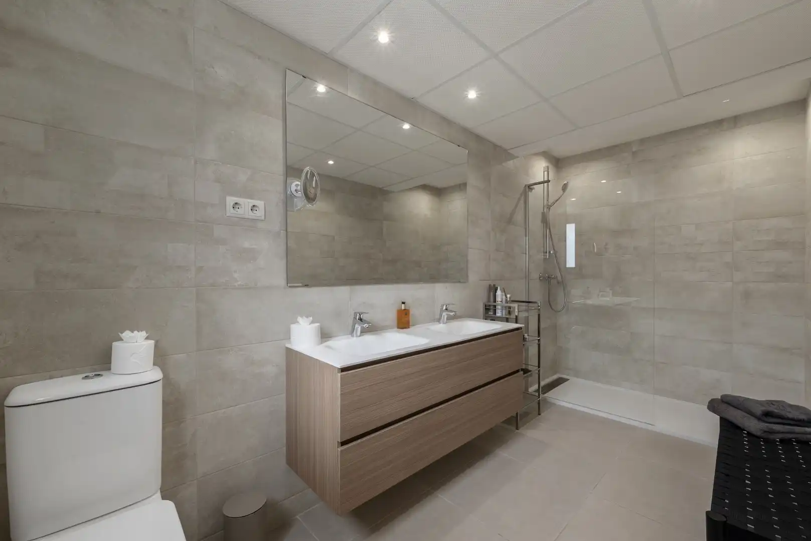 Badezimmer von Dachboden zum Verkauf in Mijas mit Klimaanlage, Terrasse und Schwimmbad