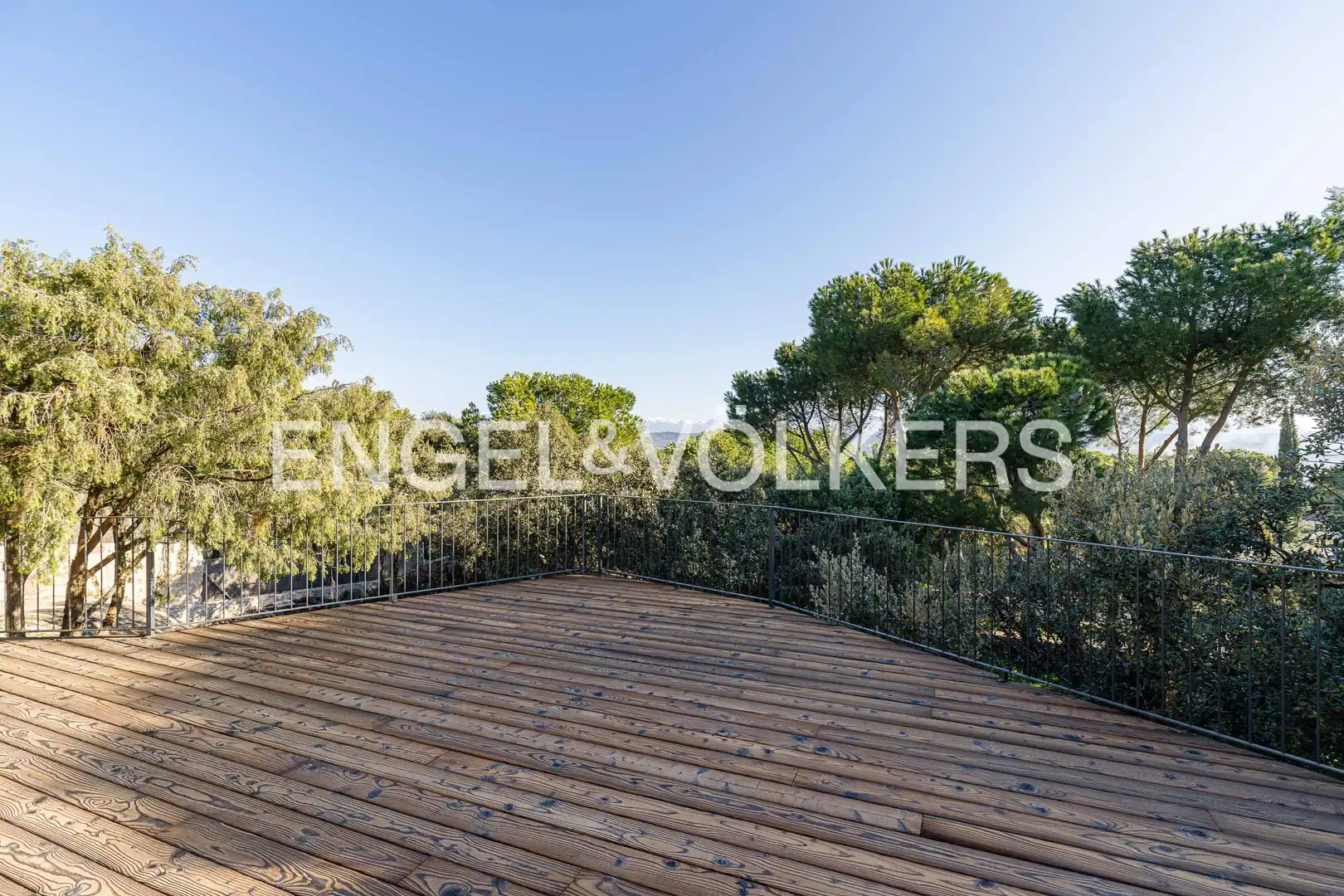 Terrassa de Casa o xalet en venda en Galapagar amb Aire condicionat, Calefacció i Jardí privat