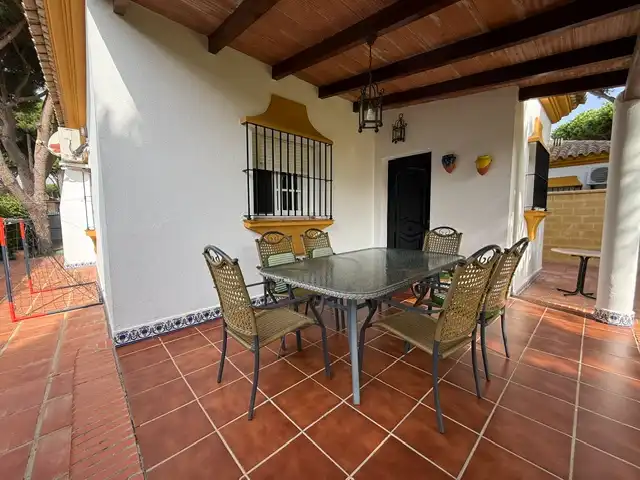 Terrassa de Casa o xalet en venda en Chiclana de la Frontera amb Aire condicionat, Terrassa i Moblat