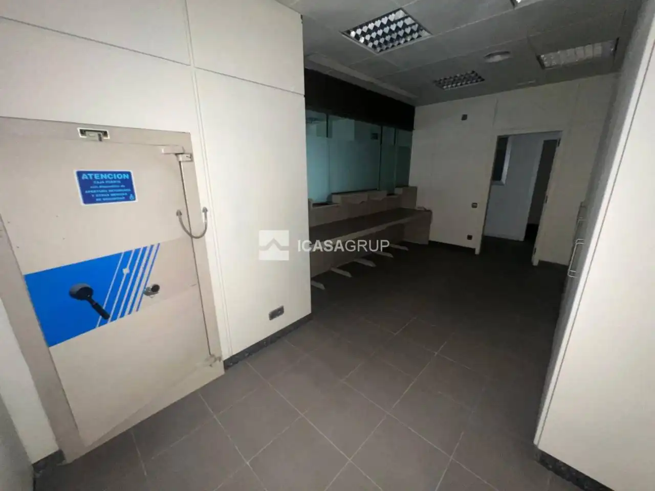 Local en venta en Avenida Catalunya, Centre - Estació