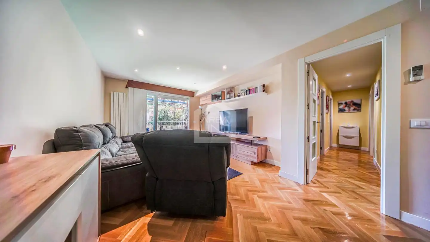 Sala d'estar de Pis en venda en Alcorcón amb Aire condicionat, Calefacció i Parquet