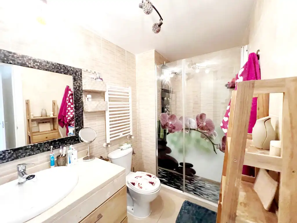 Baño de Piso en venta en Alcalá de Henares con Aire acondicionado, Calefacción y Terraza