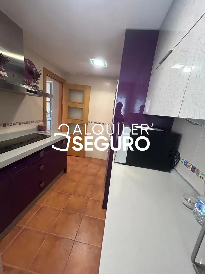 Cocina de Ático de alquiler en Las Gabias con Calefacción y Amueblado