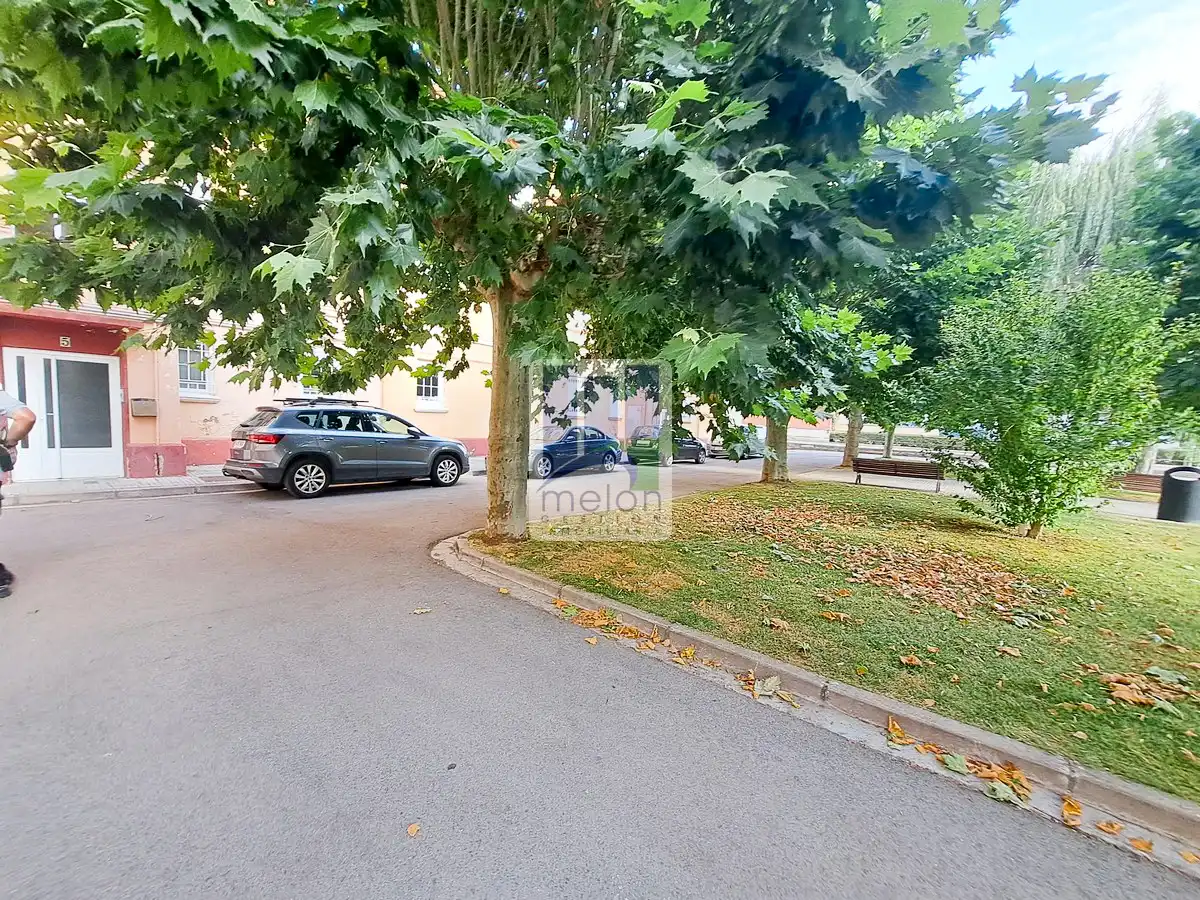 Aparcament de Pis en venda en Burgos