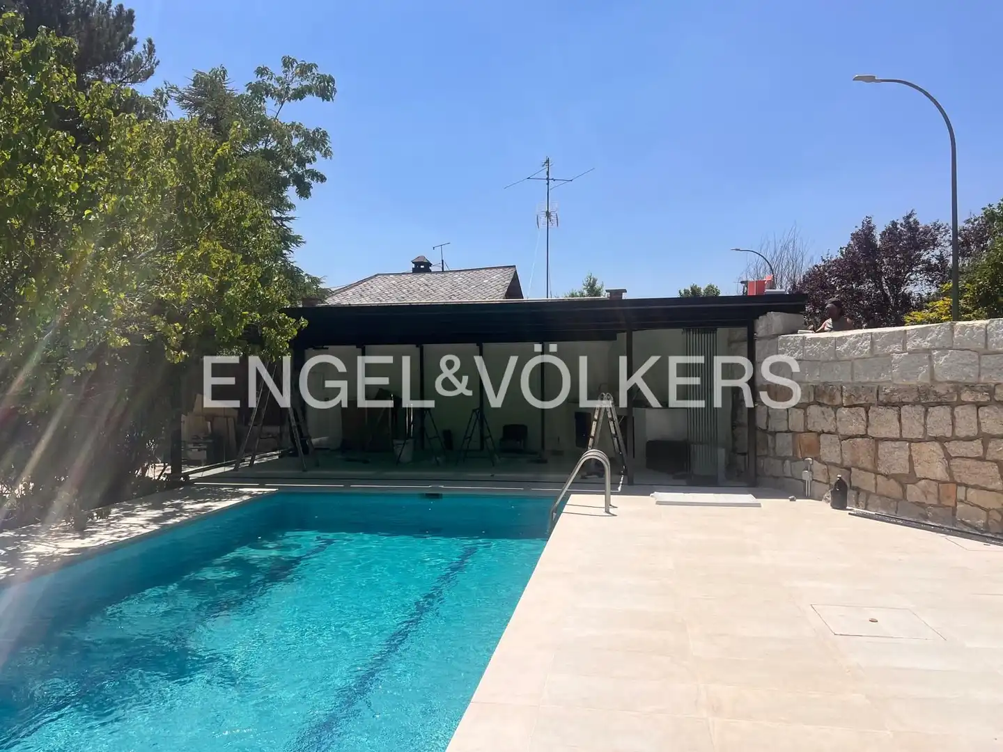 Piscina de Casa o chalet en venta en La Cabrera con Calefacción, Jardín privado y Piscina