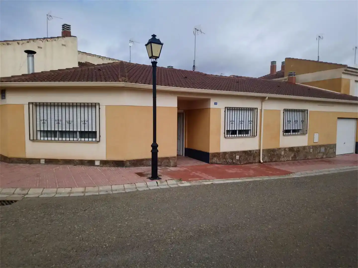 Vista exterior de Casa o chalet en venta en Pozo Cañada con Parquet